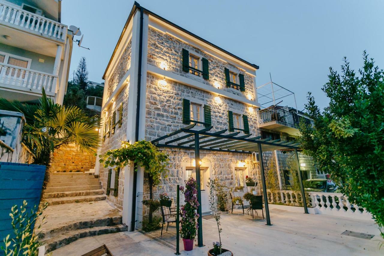 Conborgo Apartments Kumbor Εξωτερικό φωτογραφία